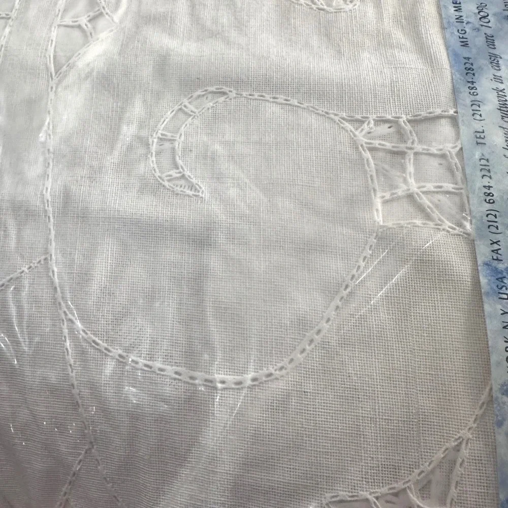 VTG Vynet Cutwork Vinyl Lace‎ Tablecloth 64x90 Cambridge NOS Cottagecore Chateau